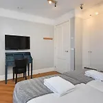 Park Central Royal 82
