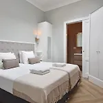 Apartment Park Royal 82 Den Haag